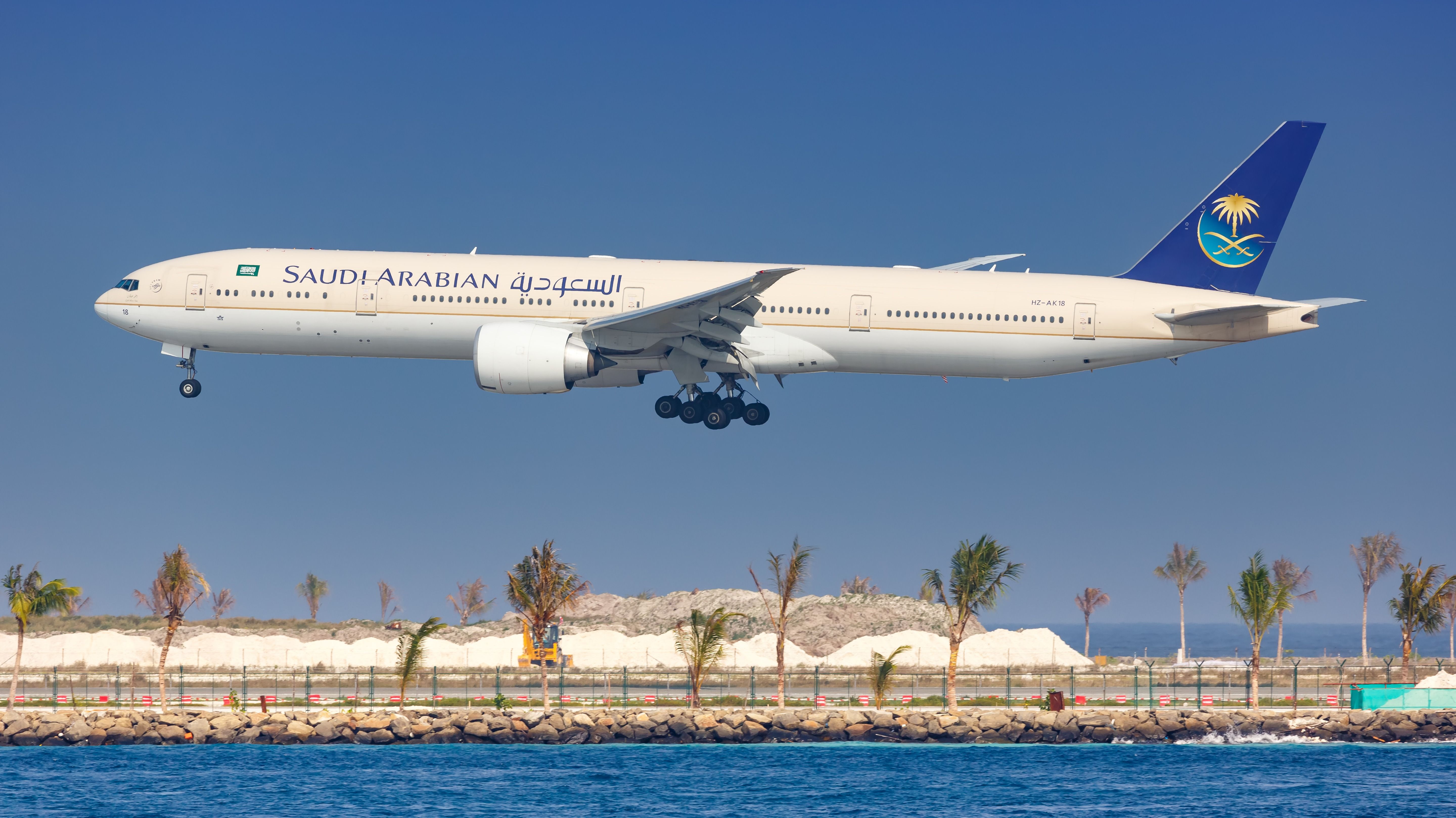 SAUDI ARABIAN AIRLINES BOEING777す Saudia Reportedly Looking To Order 70 New Planes