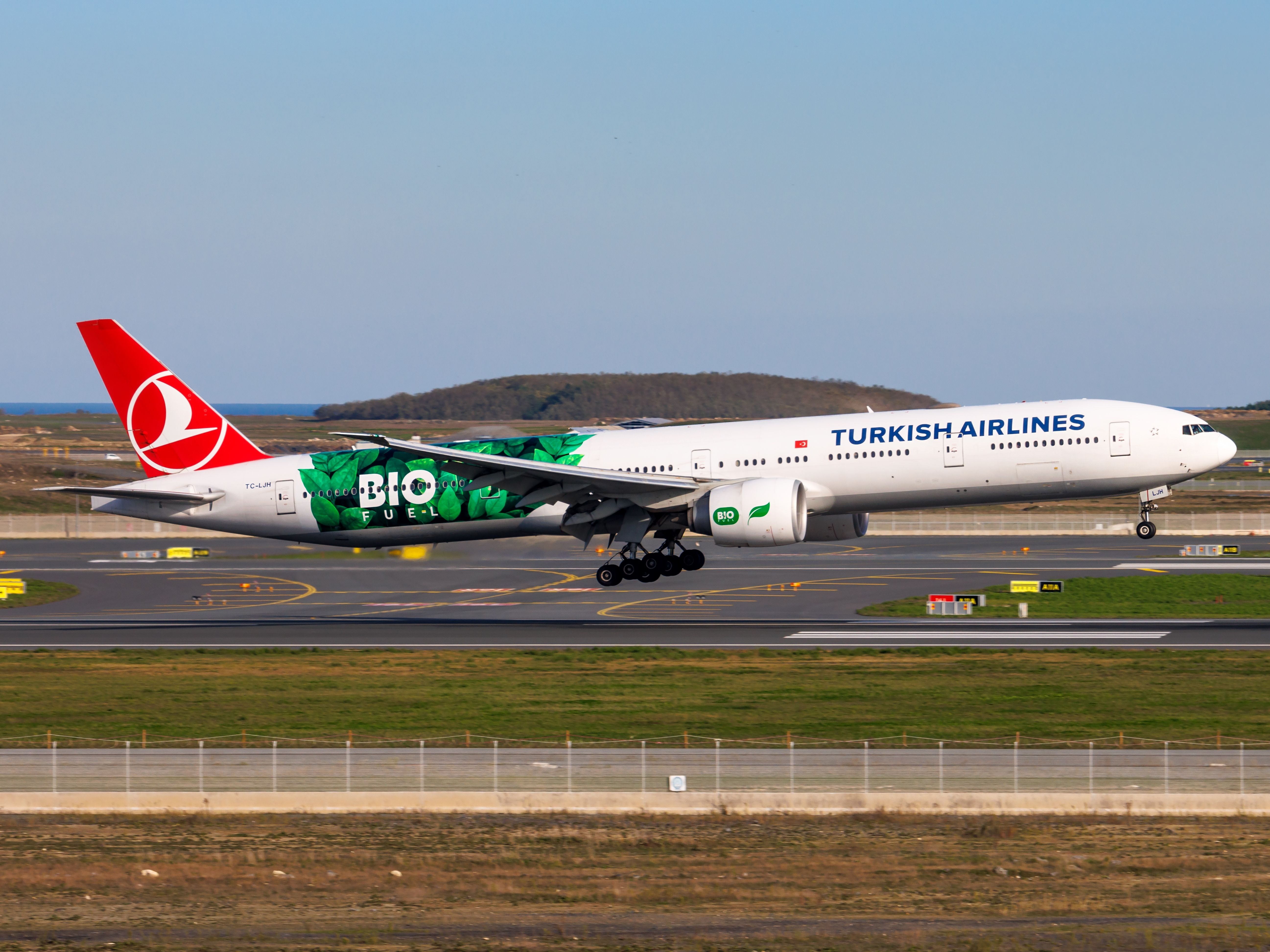 Turkish Airlines Boeing 777 Biofuel livery