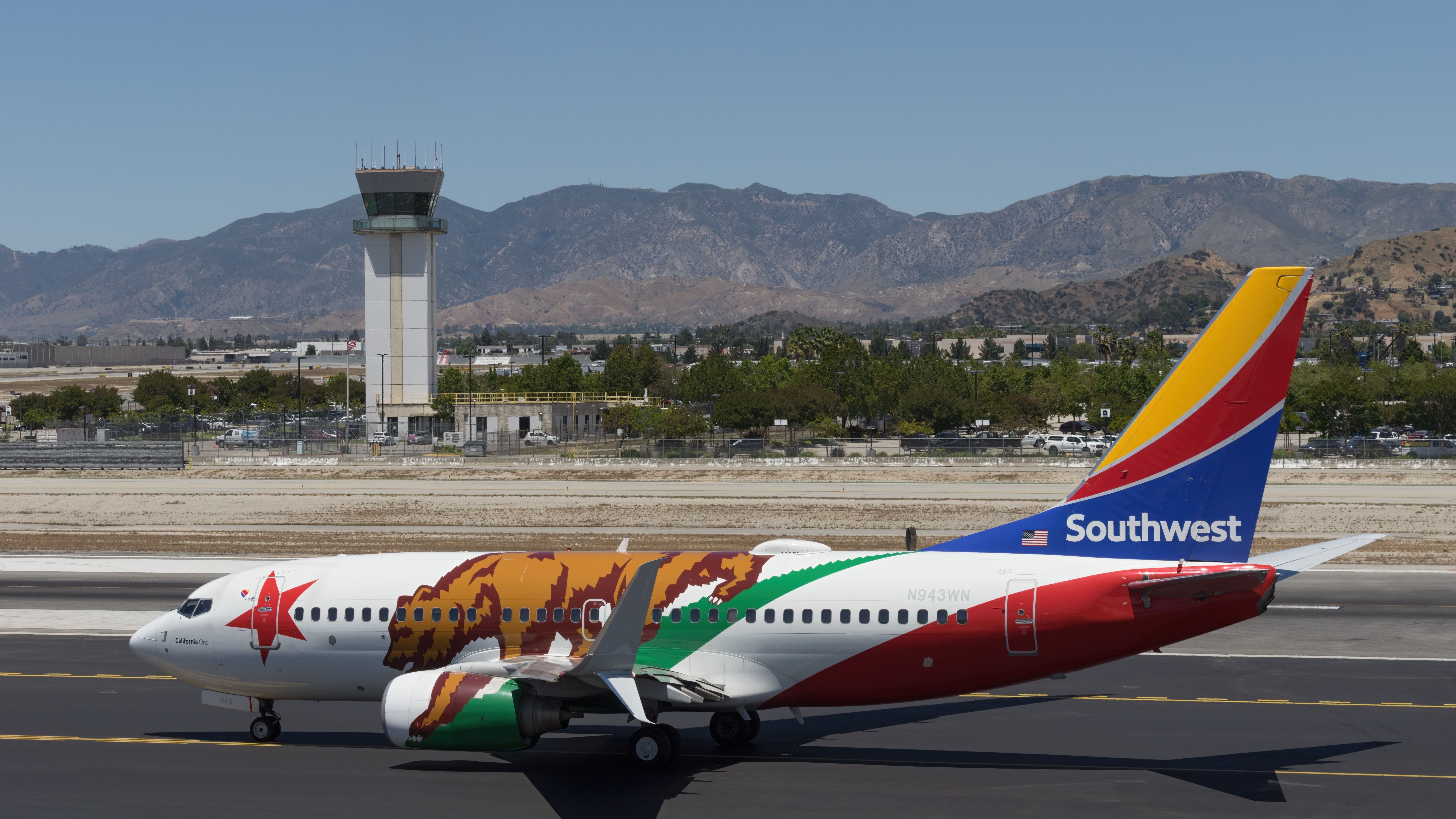 Los Angeles’ Other Airports: Exploring Burbank and Long Beach Airports’ Routes In July