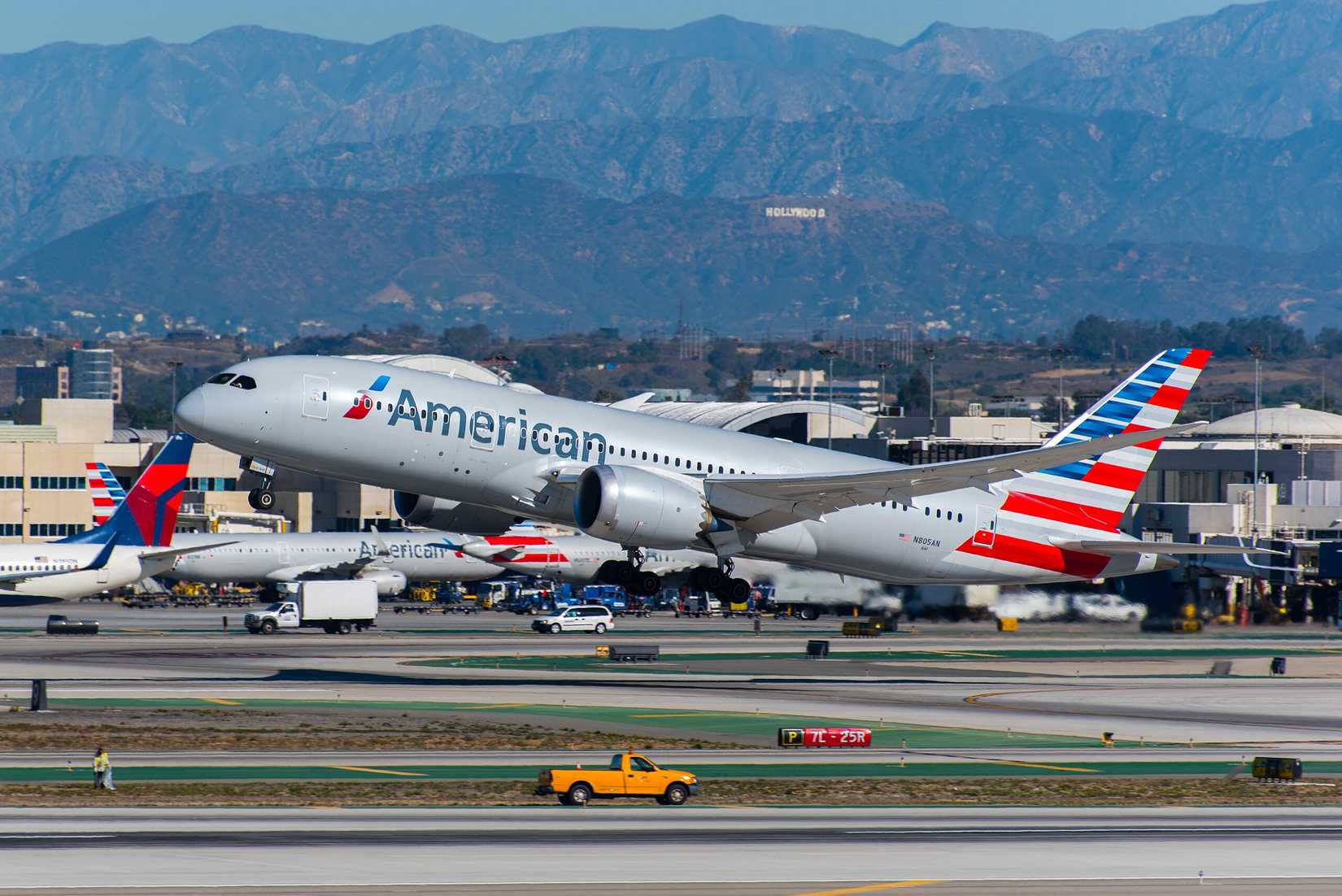 American Airlines Boeing 787-8 Dreamliner (N805AN) at LAX