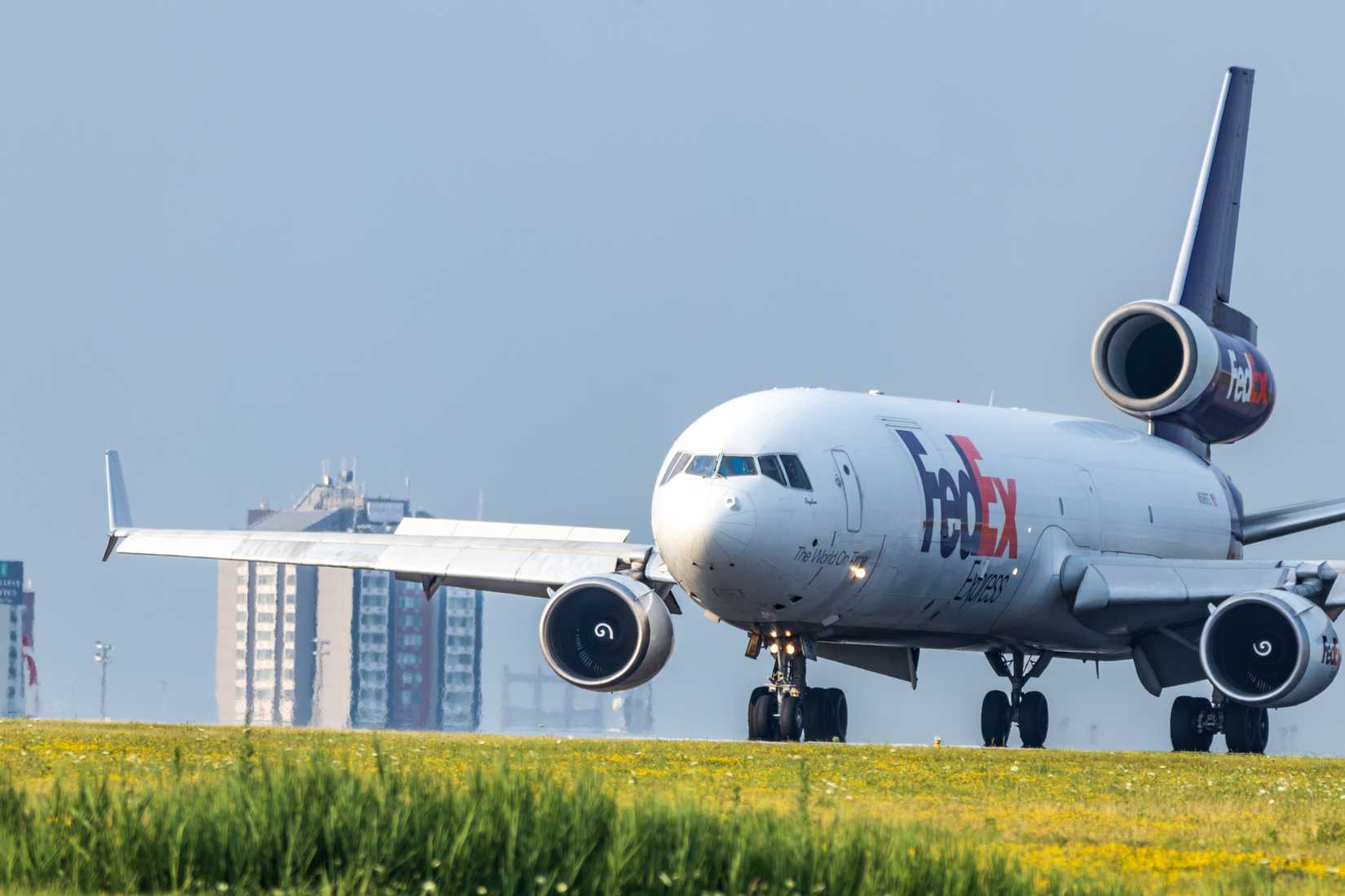 FedEx MD-11 