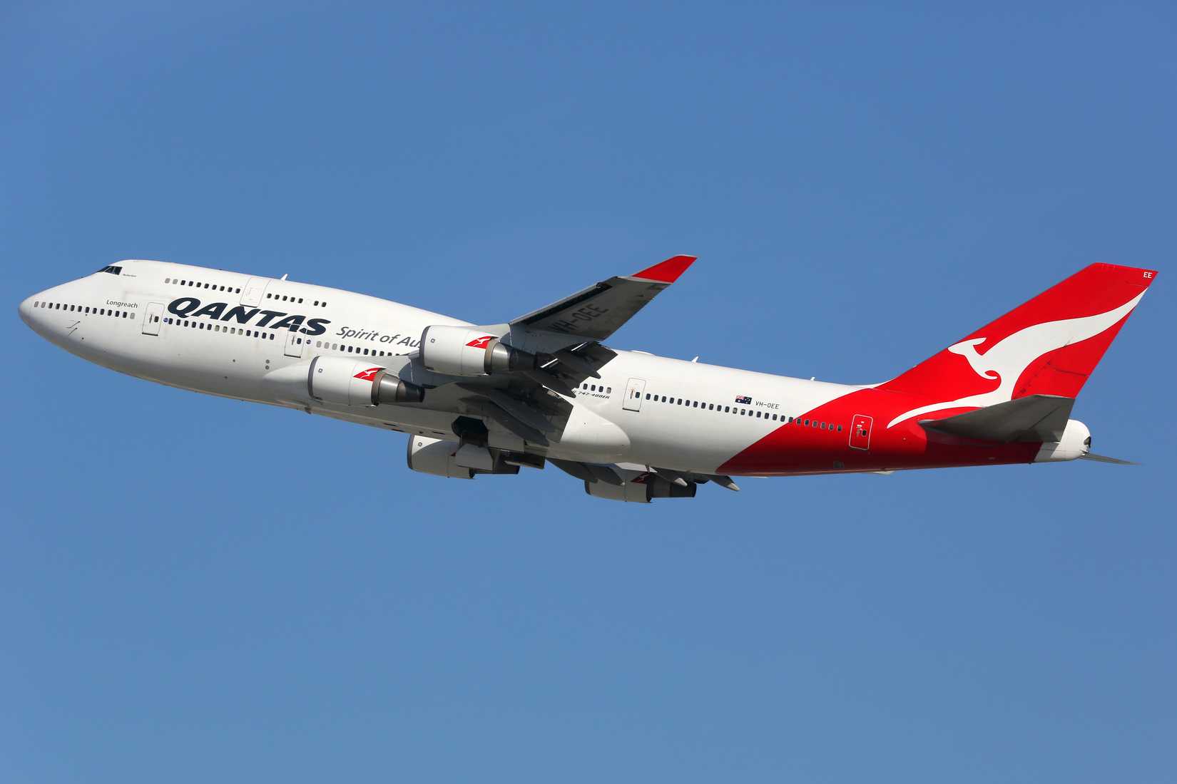 The Boeing 747-400: The Aircraft That Shrunk The World