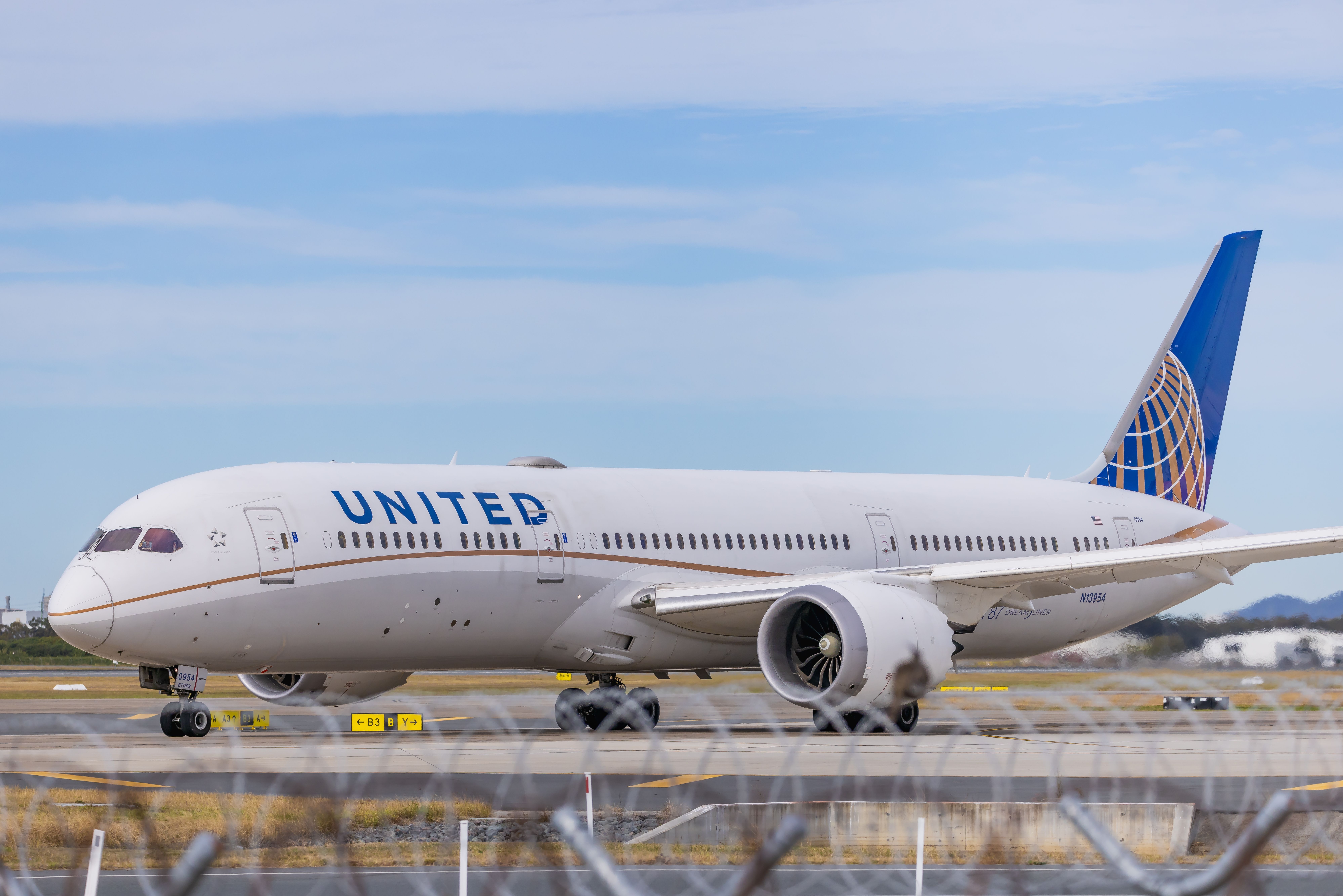 United Airlines Boeing 787 aircraft 