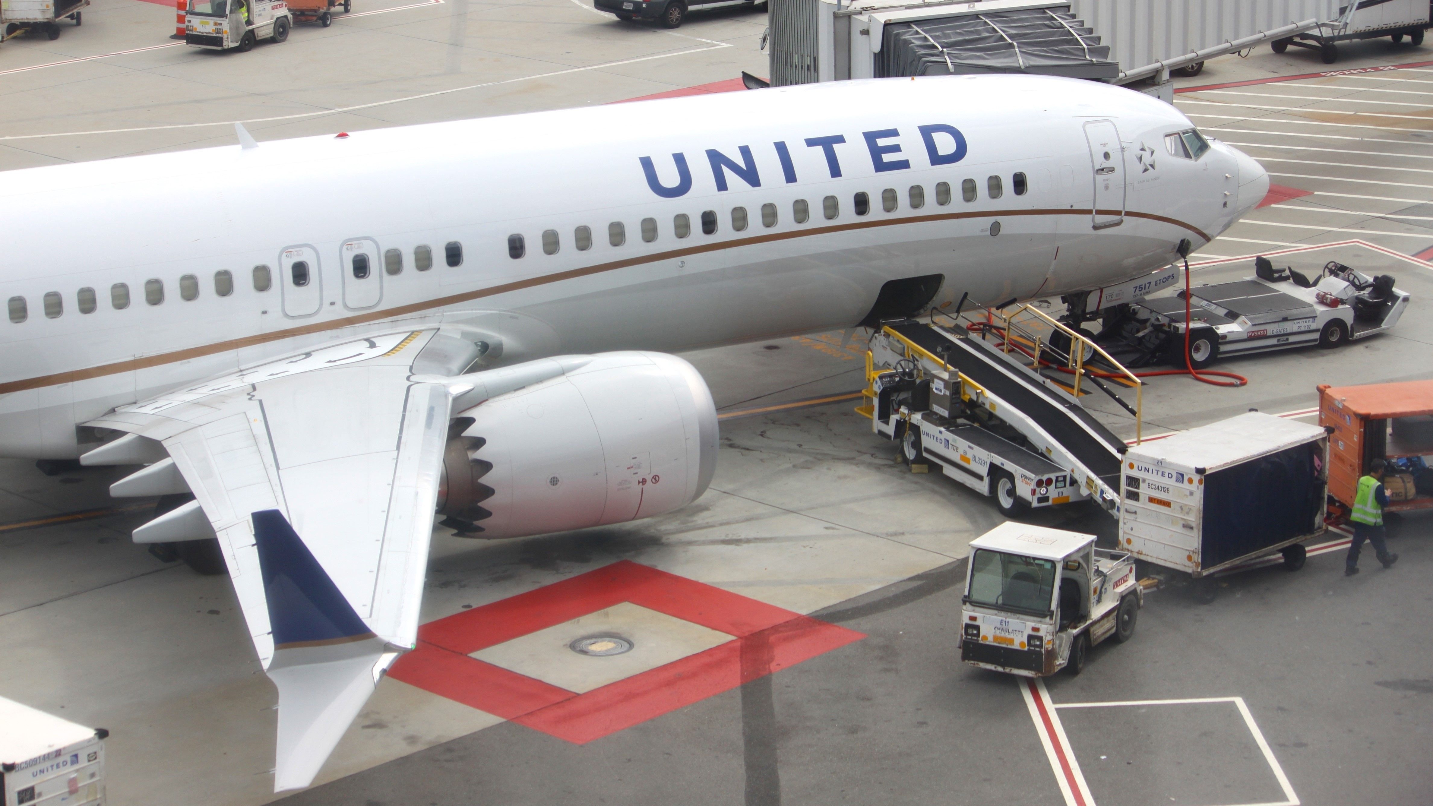 United Airlines 737 MAX9 Preparing for Departure at Gate at San Francisco International Airport (SFO)
