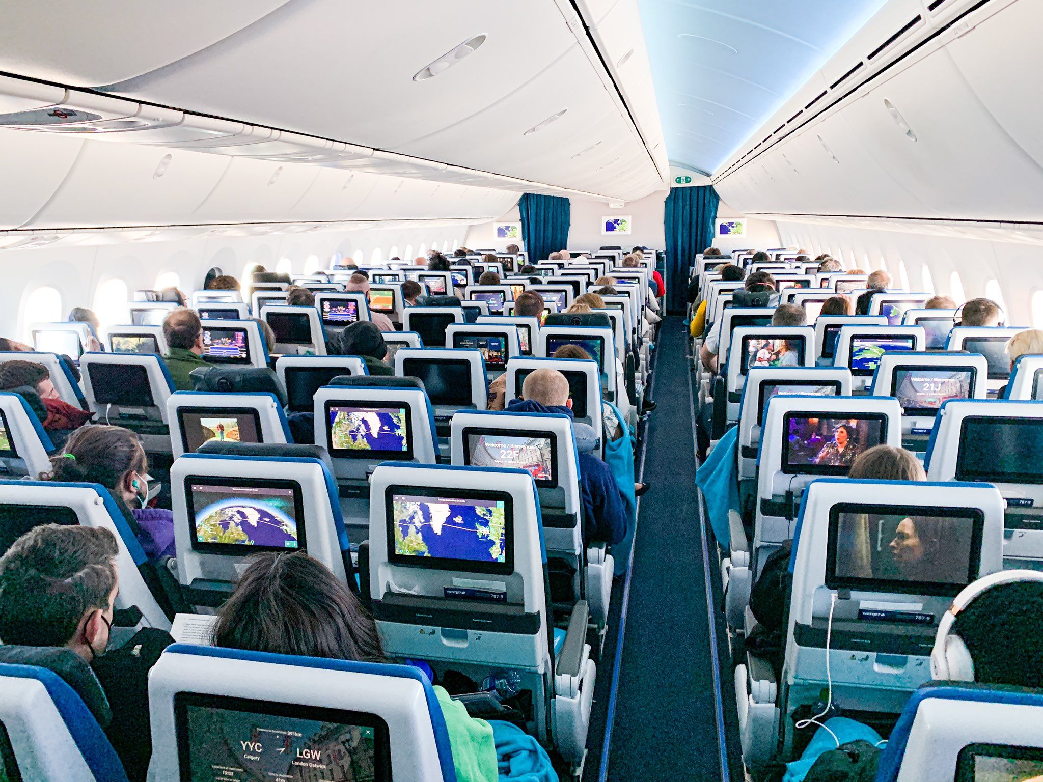 WestJet Boeing 787-9 economy class